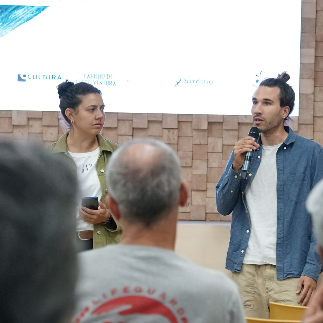 DocsTerra's tweet photo. Estamos muy satisfechos del estreno de nuestro documental, Centinelas del Viento, en el marco de la Muestra de Cine Medioambiental de Fuerteventura @cineambientalftv 🌱
Muchas gracias por contar con nosotros y por ayudarnos a seguir difundiendo https://t.co/n1OSx1hQ30 🌄 https://t.co/8HL4vYa4bZ