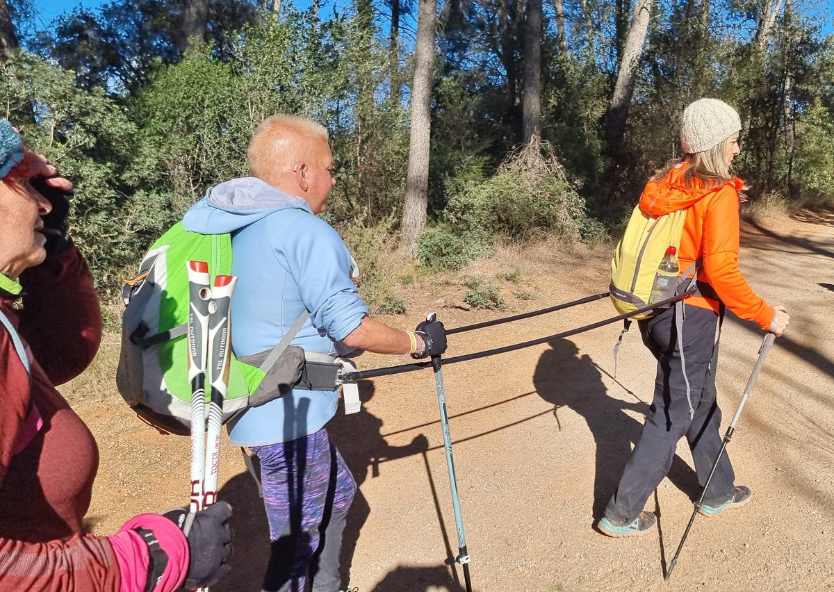 FEEC_cat's tweet photo. Una Marxa Nòrdica inclusiva al Vallès. 

El Circuit Català de Marxa Nòrdica s'ha aturat a Castellar del Vallès en el que ha estat una de les últimes proves del calendari. 

➕ INFO ➡️https://t.co/xJx0VgRUmT

#sentlamuntanya #sommuntanya #sominclusió  #nordicfeec https://t.co/EG410reu0D