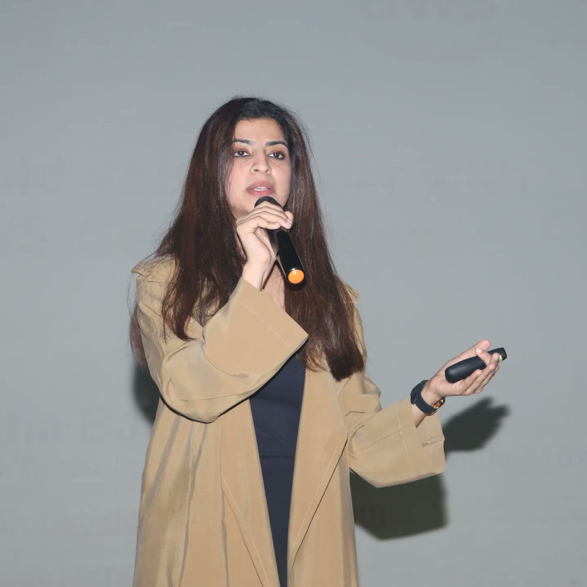 Disha_Babla's tweet photo. Being powerful is like being a lady. If you have to tell people you are, you aren't.

#AWSUGJAIPUR https://t.co/mYUZquIeFe