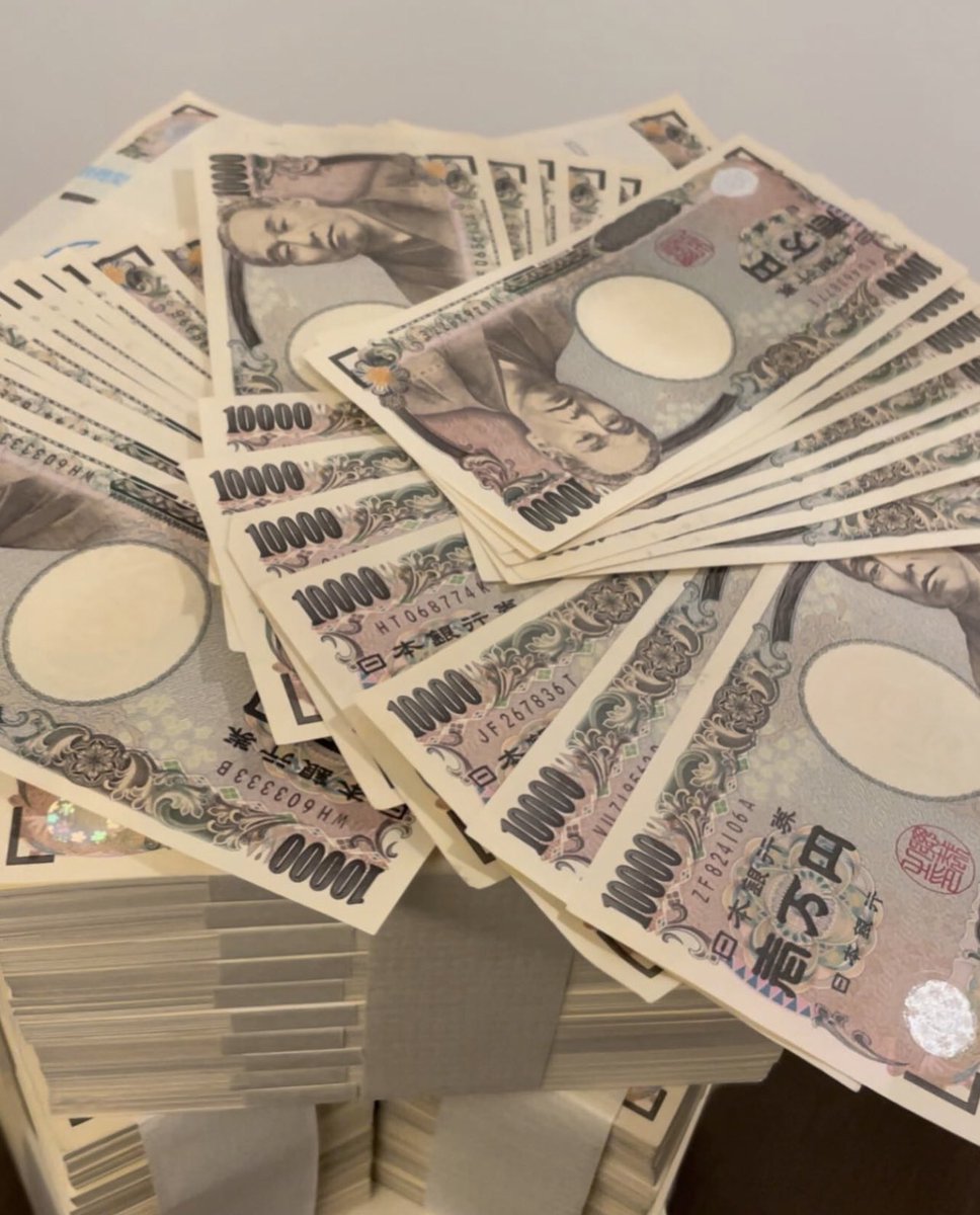 Kenzo_0118's tweet photo. お1人様【100万円】プレゼントしてます💸

✅【フォロー】
✅【いいね】
してくれた方に配布します

※現金,PayPay,仮想通貨
をリプで教えて下さい✨ https://t.co/ThEvjb7ZBw
