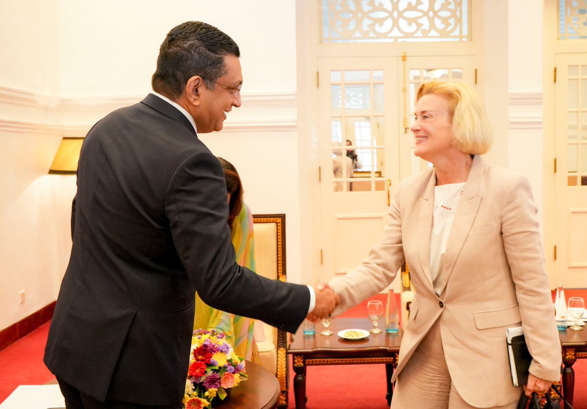 Had the pleasure of meeting the newly appointed Norwegian Ambassador to #SriLanka  @MayElinStener at the Foreign Ministry. I briefed her on the progress made in Sri Lanka on peace, reconciliation and economic recovery. We discussed expanding Norway-Sri Lanka bilateral…