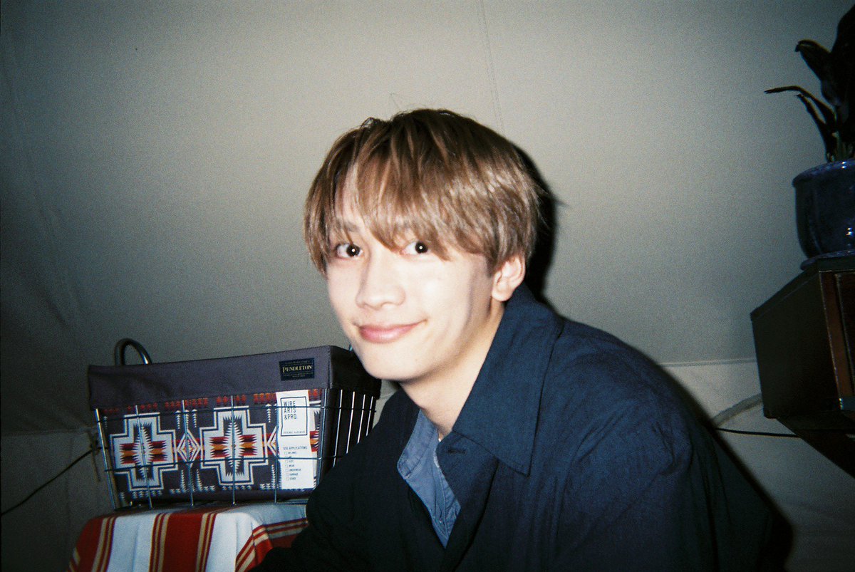 🫧「I Wish」11/15 Release🫧

／
  発売まであと9日👦🏻
  #なにわ青春フォトブック 🩵📒
＼

YouTubeにてMV公開中🎧
▶︎ youtu.be/78aFPj1CAxg

CDの予約はこちら💿
▶︎ naniwadanshi.lnk.to/IWishTw

#なにわ男子
#なにわ男子_IWish
#藤原丈一郎