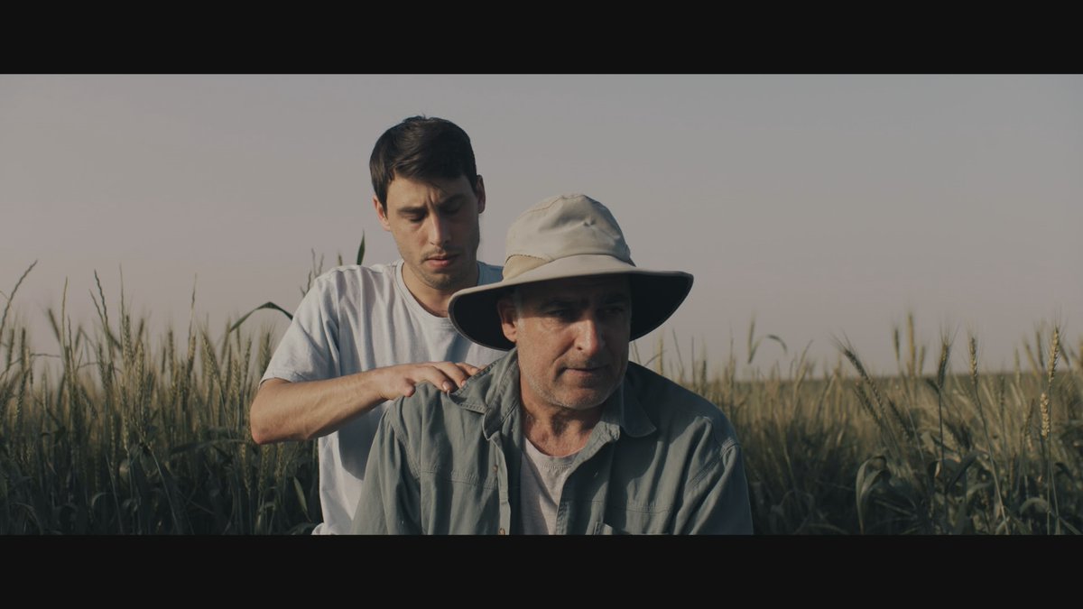 Aus Solidarität mit Israel und als Hommage an den von den Hamas-Terroristen ermordeten israelischen Filmemacher Yahav Winner, zeigt das FilmFestival Cottbus dessen Kurzfilm THE BOY. Der Film läuft am Sonntag um 17.30 in der Stadthalle.
