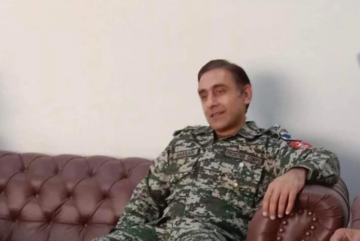 Ladywannafly's tweet photo. Another day, another two brave sons of soil laid down their lives today!! 

Lt Col Muhammad Hassan Ex 213 Tirrah Riffles along with Naik Qadeer embraced martyrdom when terrorists opened up fire on ASO Party.

Rest in peace soldiers!! 💔💔💔 https://t.co/kjahbvVUk4