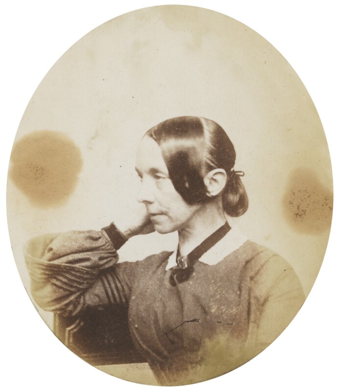 “Mending Mr C.’s dressing-gown […] They must be comfortable people who have leisure to think about going to heaven! My most constant and pressing anxiety is to keep out of Bedlam.” 
Jane Welsh Carlyle, 6 November 1855

#carlyles