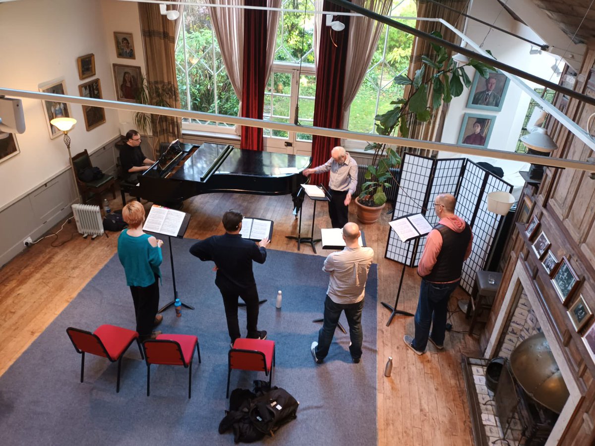 New Palace Opera tweet media