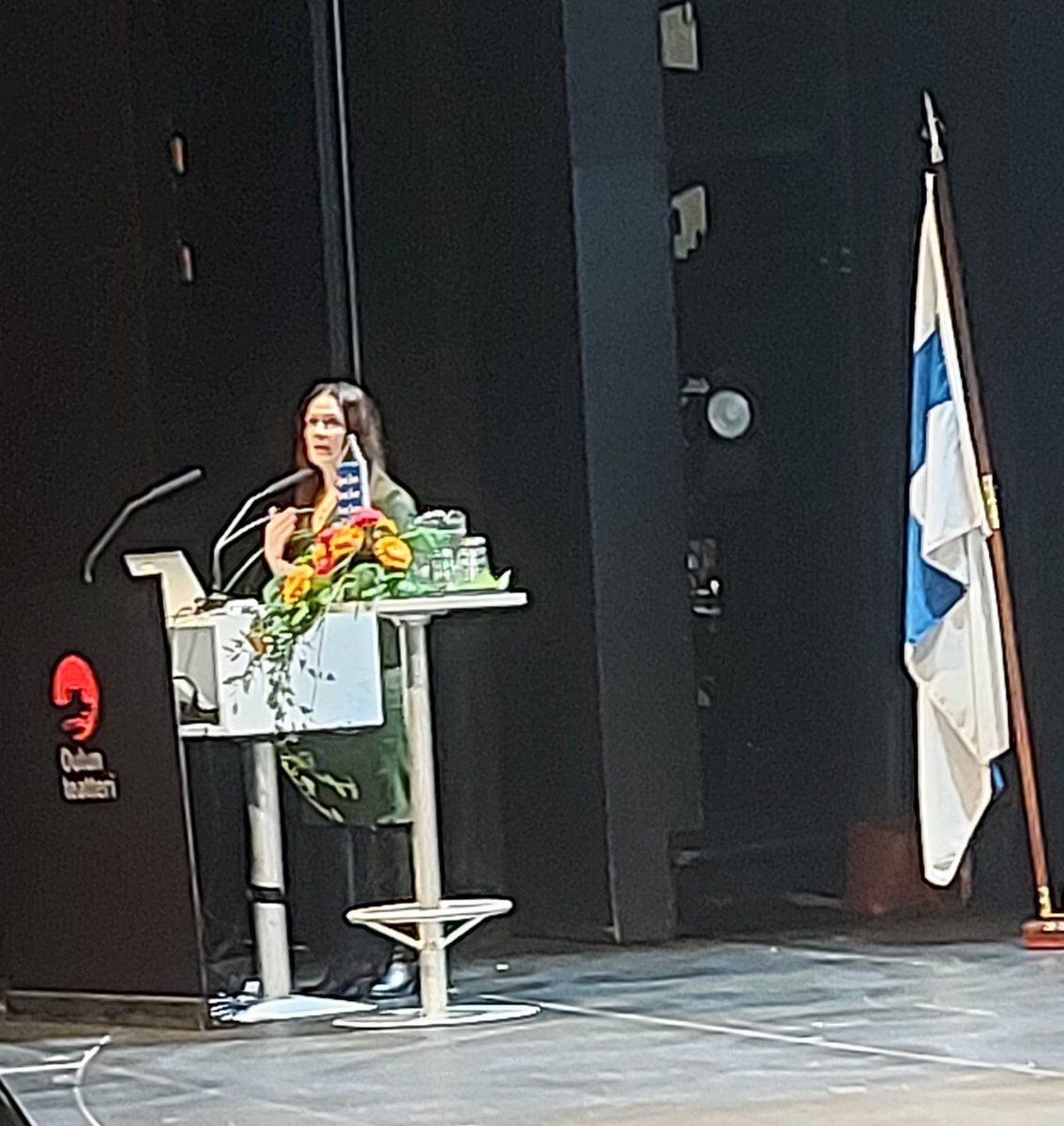 Pohjoisen rooli tulee korostumaan. Infraa kehitetään, mutta tarvitaan talouskriisitietoisuutta. Panostuksia ei tehdä velkarahalla. Velkasuhdetta on pakko oikaista. #luluranne #maakuntapäivät #yrittäjät