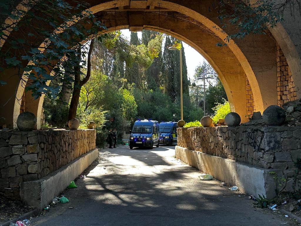 Guàrdia Urbana Barcelona tweet media