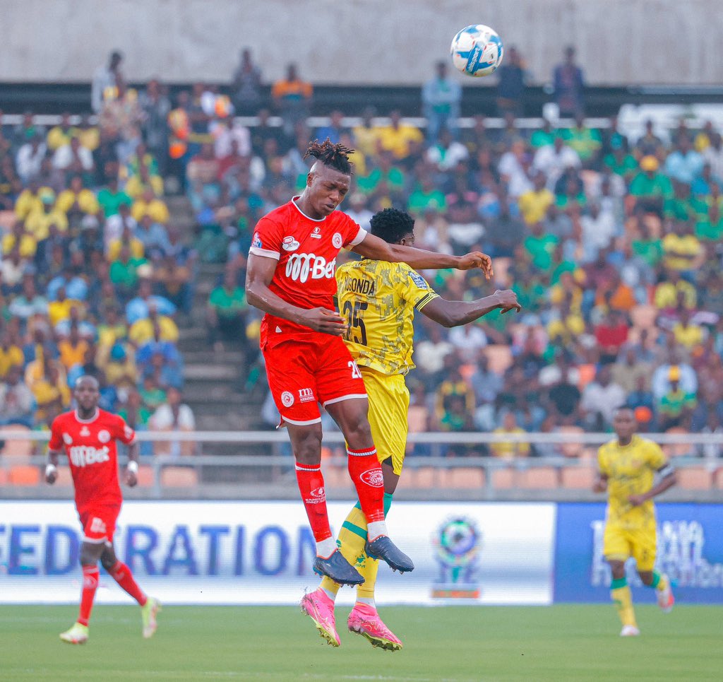 SheriaNgowi's tweet photo. Kama Jezi yetu ya njano nilivyobuni na inavyosema “Unbeaten” 🖐️

Hongera Sana @YoungAfricansSC 💚💛🖤

Sasa twende tukazindue Jezi zenye upako kwaajili ya michuano ya kimataifa #CAF23 https://t.co/KKzHt6iXDG
