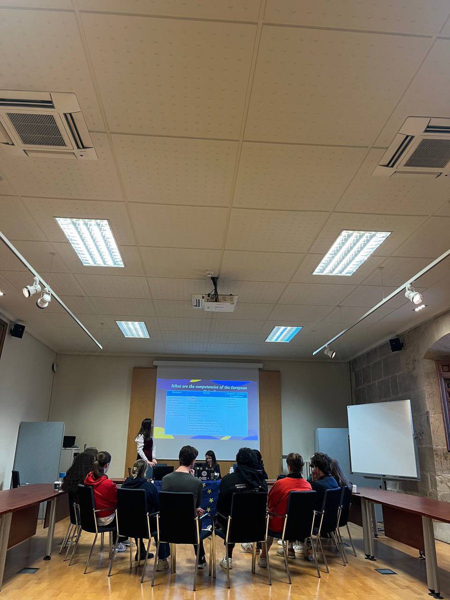 LS day | I was honoured to deliver a presentation to EPSA Representatives about the European Elections and European Affairs 🇪🇺✨

📣 EPSA members are crucial for EPSA advocacy

📣 Involving pharmaceutical students is important 

📣 Discussions and contributions are necessary