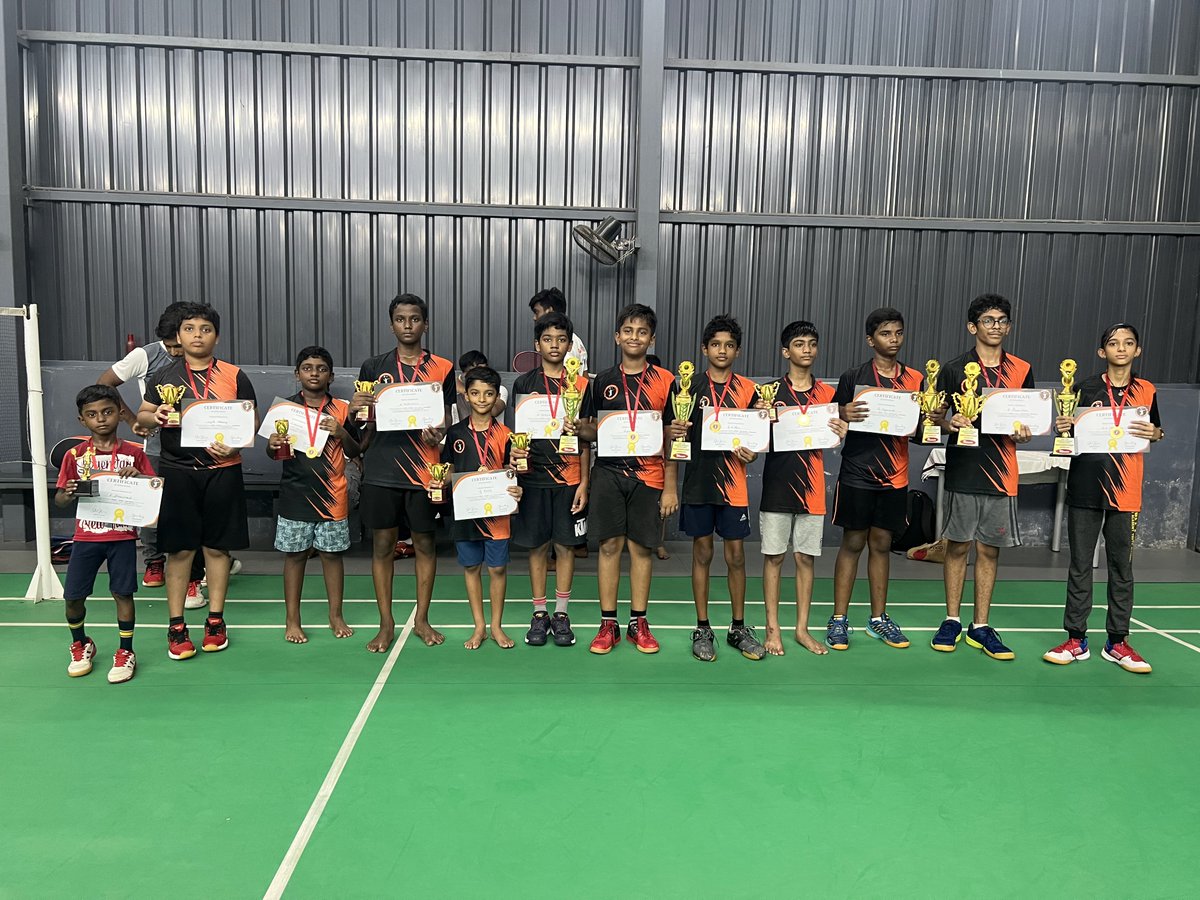 *Tournament Info:*

The Intra-club Badminton Tournament for Boys & Girls held at Smashit Badminton Academy, Ponniammanmedu on November 5, 2023 was a smashing success! 

Link to Photo Album:
photos.app.goo.gl/J5SYNcXsSYY6m1…