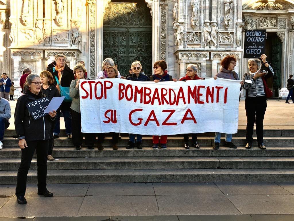 Women in Black #Milan (Casa delle Donne) say: no more bombs, stop the circle of revenge and violence, end the attacks on Gaza. Pic: Isabella Balena