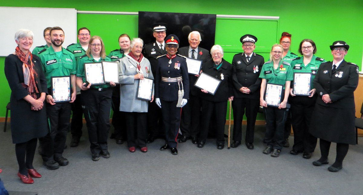 StuartHadler's tweet image. Celebrating over 300 years of service to the community @stjohnambulance in Bristol &amp;amp; Avon @centralswsja. Service awards were presented by Mrs Peaches Golding OBE CStJ, Lord Lieutenant of Bristol.