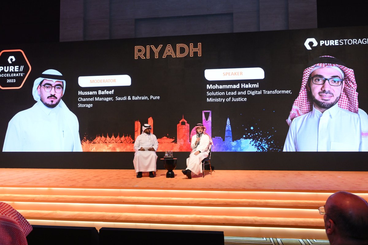 PureStorageMEA's tweet photo. 🗣 Mohammad Hakmi, Solution Lead and Digital Transformer, at Ministry of Justice, explains their transformation as an entity in conversation with moderator Hussam Bafeef, Channel Manager, Saudi &amp; Bahrain at Pure Storage.

#PureAccelerateEMEA #SaudiArabia #PureAccelerateRiyadh https://t.co/T6JP4QVCuV