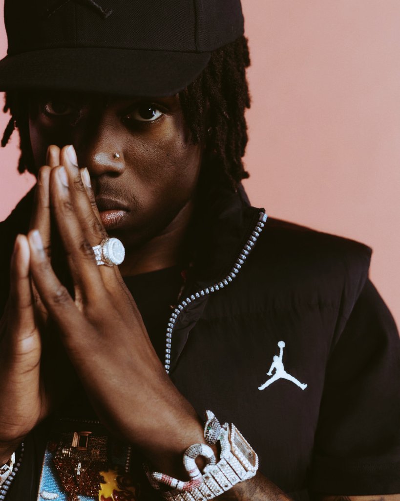 2poinkid's tweet photo. Apart from his song #calmedawn, I'm not sure @heisrema would have had hits like @burnaboy https://t.co/XftZPVvRd4