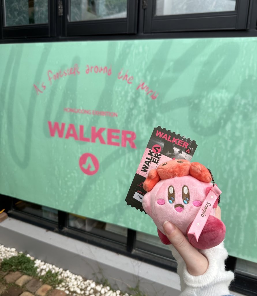 hwacurls's tweet photo. walker a🤍 https://t.co/uLt0rjm1kk