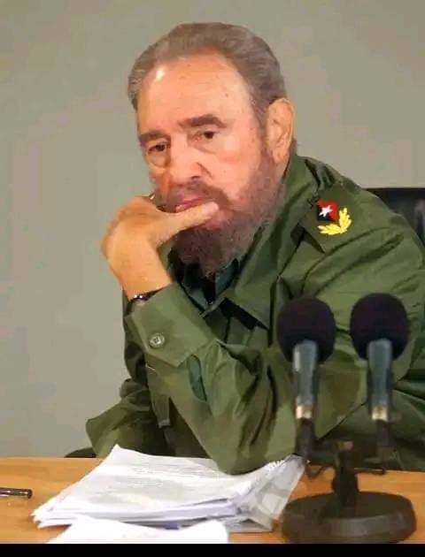 agnes_becerra's tweet photo. "Creo que la inteligencia del hombre y su capacidad sabrán sobreponerse a las fuerzas reaccionarias, retrógradas e irresponsables que están arriesgando la supervivencia y la paz del mundo" Fidel  

#Cuba 🇨🇺 https://t.co/rLkDmxl3KU