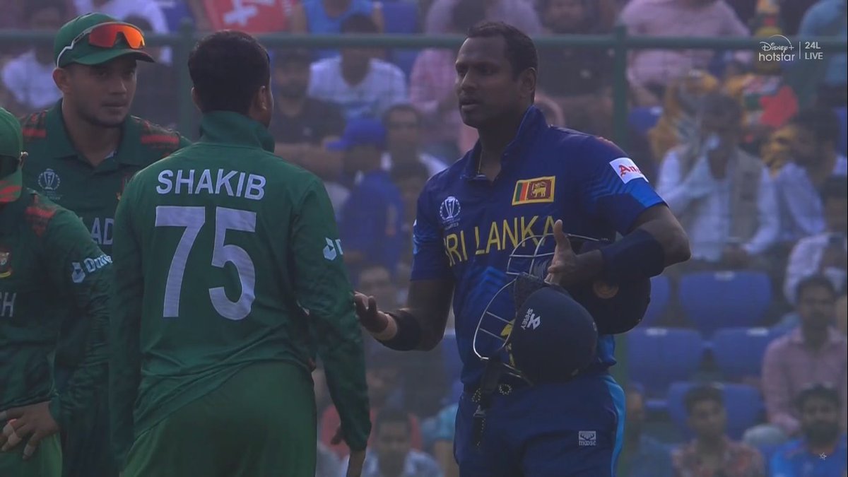 _FaridKhan's tweet photo. This Cricket World Cup in India will be remembered for controversies only 👎🏽 #CWC23 #SLvsBAN https://t.co/WlRXikmTVk