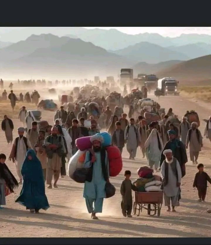 ستا به زما نه ګیله کېږي
زما د کور پهٔ خلکو نهٔ رسي لاسونه۔ 
#افغانی