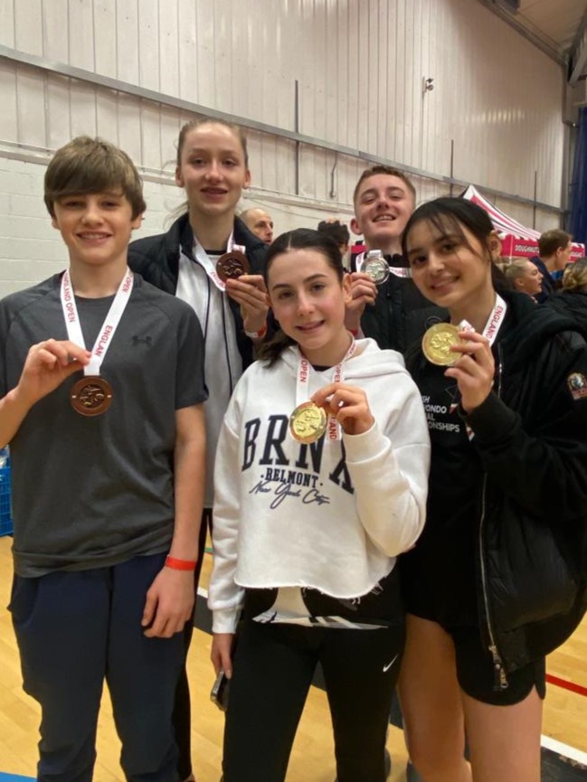 GajokTaekwondo's tweet photo. A small team taken to Leeds for the 2023 English Open with some tough fights and some great results:

🥇Emily
🥇Grace
🥈Kieran
🥉Benjamin
🥉Ruby

Thank you to @TKDHorizon for a great competition! https://t.co/IKNxBOJ3C3