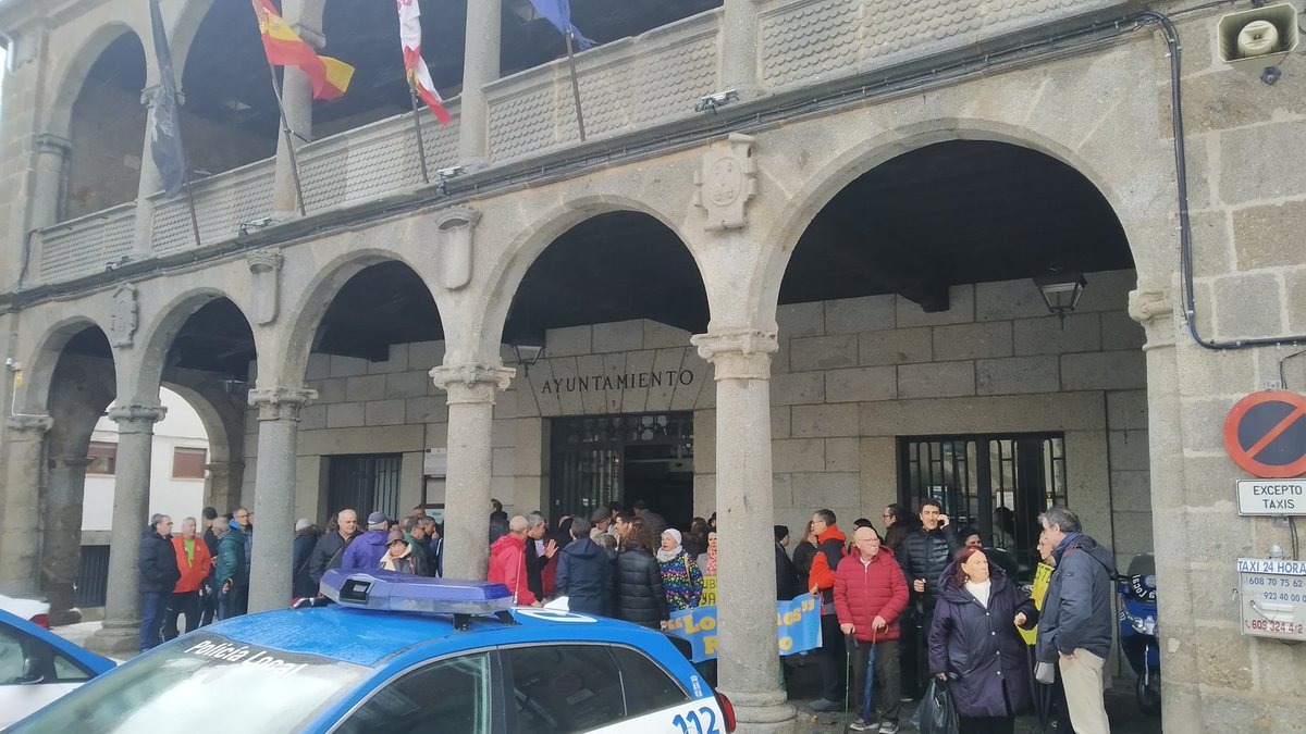 SalvemosBejar's tweet image. #Béjar salió a la calle el pasado #4N para pedir la vuelta urgente del Tren de la Plata
- Frenar la despoblación
- Recuperar industria
- Vertebrar el territorio 
- Enfriar el planeta 

@mitmagob @ExtremaduraTren @OesteRutaPlata @MoTrenRutaPlata