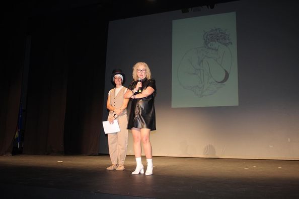 LupusMalaga's tweet photo. ¡GRACIAS, GRACIAS Y GRACIAS! A la familia Morales García en especial a Mª Luisa por organizar este festival benéfico de las artes y la poesía tan lleno de sentimiento, emociones y por supuesto diversión reuniendo a tantos artistas de Málaga. https://t.co/ER31JCZhfK