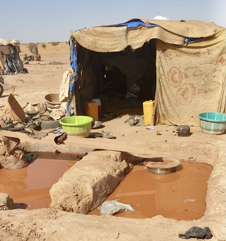 On artisanal gold mining in Northern #Niger, we put together a study which seeks to analyse current trends & developments - also in light of the recent coup d'état Un grand merci au @KAS_Sahel @UlfLaessing & the incredible people met in and around #Agadez