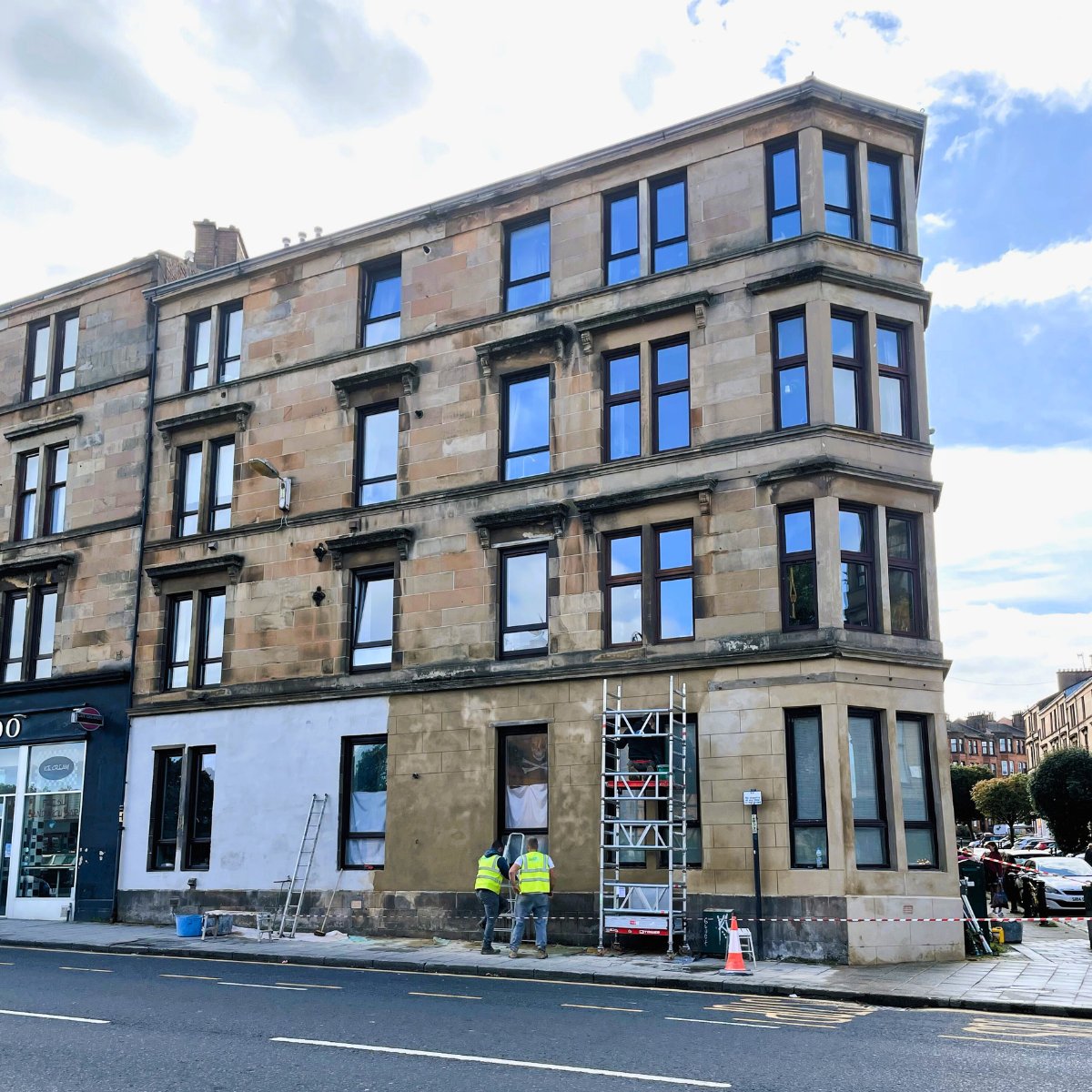 UnderOneRoofSco's tweet photo. 🧵1/6 Organising a common repair in your tenement building? Remember to consider proper health and safety procedures👇

#CommonRepairs #HealthandSafety #TenementMaintenance https://t.co/4UbTGZZcpw