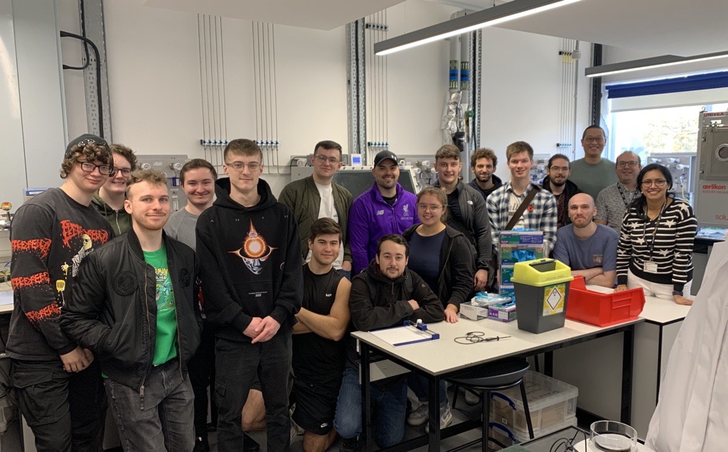 MPEE_NU's tweet photo. Our 3rd and 4th year Physics students on a lab tour as part of our Enhancement Week activities. Enhancement Week is an opportunity to get more out of your degree at @NorthumbriaUni https://t.co/AKu0Nf370k