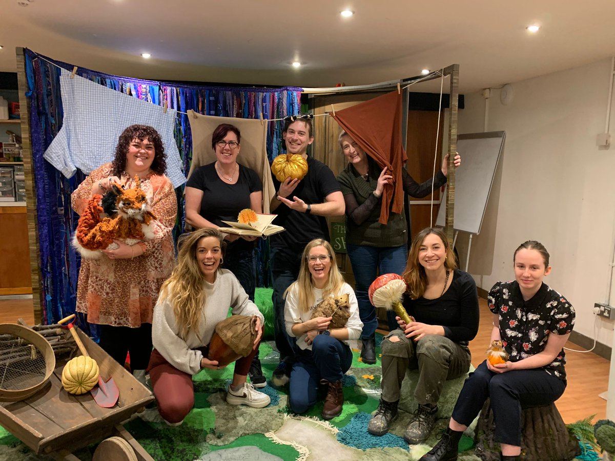 It's the first day of rehearsals for Magical Major Oak: Autumn and the Falling Leaves 🍂

We're so excited to have them in the building before they head off on a tour of <a href="/NottsLibraries/">Inspire Nottinghamshire Libraries</a> performing this beautiful sensory show to little ones aged 2-4 🚐📚

bit.ly/3FKdnyE