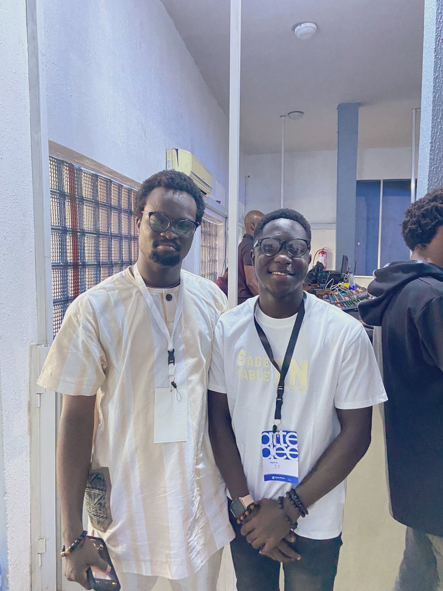 Petersdy07's tweet photo. #FlutterbytesConf23 
#FlutterbyteConference2023
@flutterbyteconf 
@coderNotifier 
@Blazebrain01 
@developermatt_ https://t.co/a0arEJH6sY