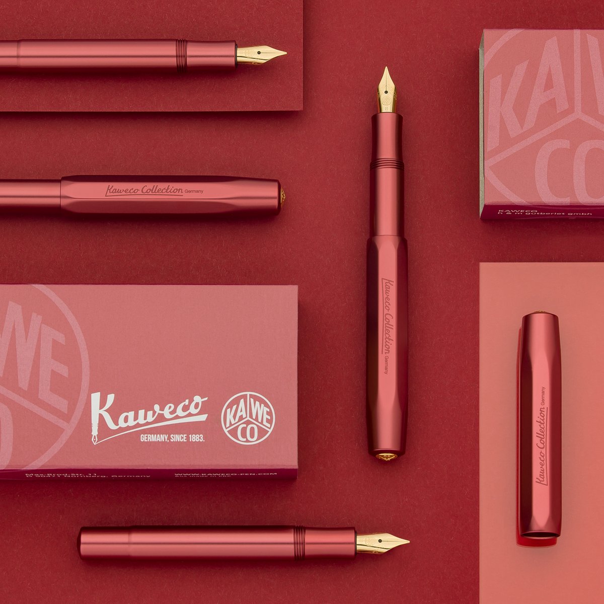 PensStudio's tweet photo. The Kaweco Collection Ruby has a shiny polished finish like the lavishly sanded facets of a ruby. It is an aluminium pen with shadow engraving and gold-plated elements.
Kaweco Collection Ruby is the perfect festive gift for pen lovers and always impresses! https://t.co/1EOzlK154d