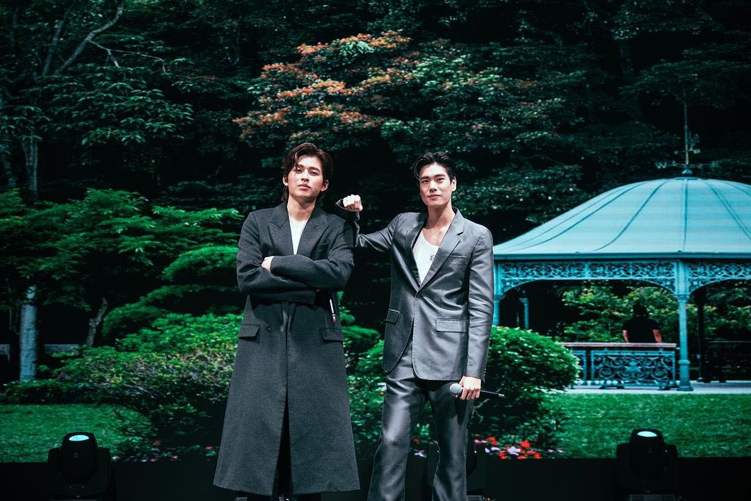 _ppspace's tweet photo. ig asiamusicgroup

 Pond Phuwin 1st Fan Meeting In Hong Kong

It was an unforgettable night that left lasting impression on us. See you next time!

#PondPhuwin1stFanMeetingInHongKong #iMeGroup 
#ปอนด์ภูวินทร์ #ppnaravit @ppnaravit #phuwintang @phuwintang https://t.co/gWrtZG7CY7