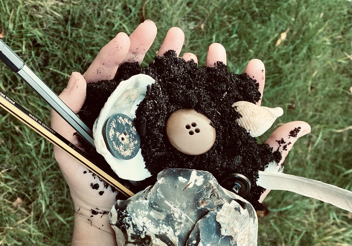 WellCitySals's tweet photo. We have a few spaces left on our upcoming course with @wessexarch and local artist Emma Kerr. 

This course will combine creative walks to explore heritage, nature and outdoor landscapes, as well as looking at archaeological artefacts.

Details below👇 

https://t.co/mymPghTtAC https://t.co/v6jhrcEe2w