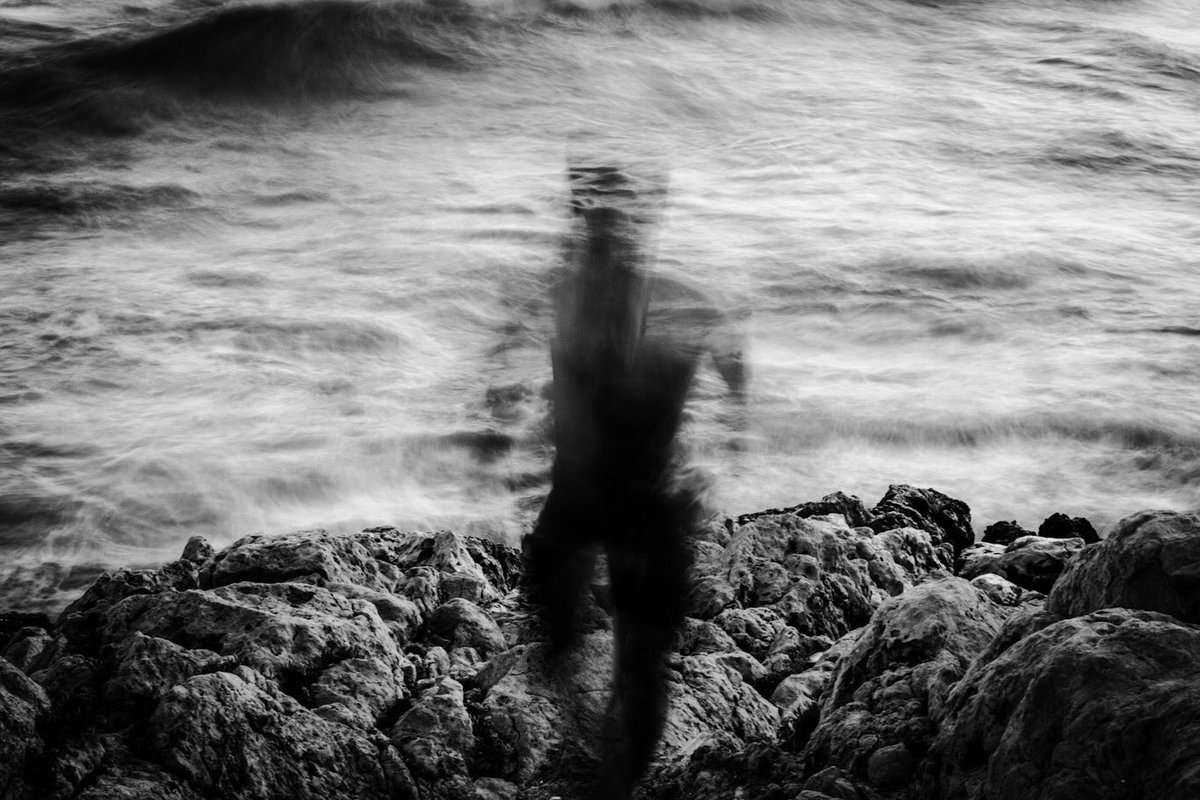 #explore #sea #seaside #Dark #noir #bw #bnw #bnwart #bnwcaptures #bnwphotography #blackandwhite #blackandwhitephoto #blackandwhitephotography #monochrome #photography #photo #PhotographyIsArt #photographylovers #photooftheday #fotografia
