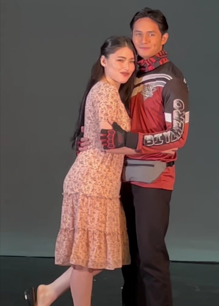 KapusoBrigade's tweet photo. Walang kupas ang KyRu.
Sabay sabay tayong kiligin sa kanila mamaya!
@kylienicolep
@Rurumadrid8

#BlackRider
BlackRider WorldPremiere https://t.co/Z4MlimoRa1