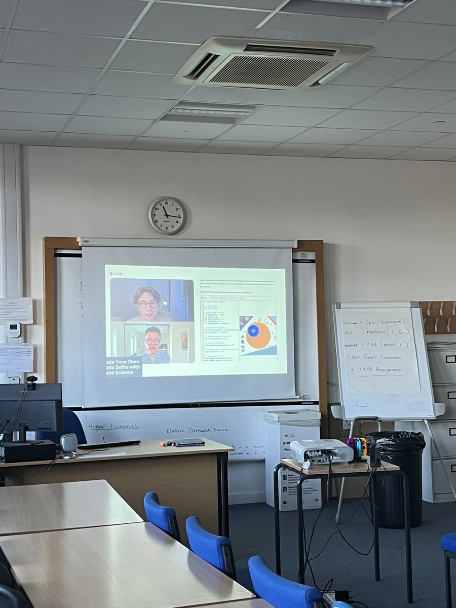 MissSHowie's tweet photo. S3 class enjoying coding their own data selfie 🤳🏼 #CSScotland23 @SASB_Comp @DigiSkillsEd @DigiLearnScot https://t.co/IarqKox7lk