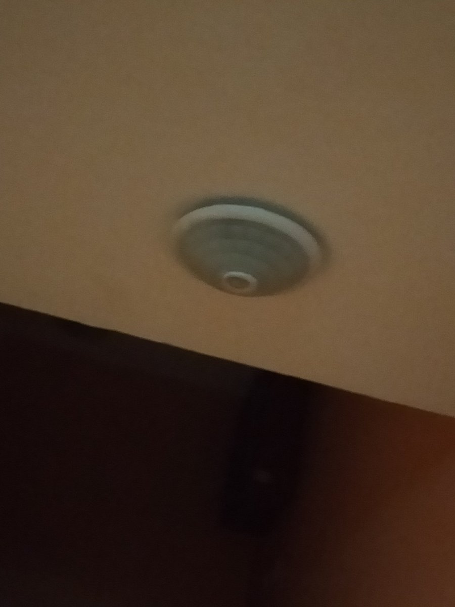 cgdmkrcc_'s tweet photo. Türkiye'nin çoğunlukla sövüp'te sürekli günaha sokan icat hayır normal kapı girişinde anlarımda tuvalette neden bundan olur ki kısa boylular eziyet çeksin diye mi #kesfet #viral https://t.co/uXb78UrbQL
