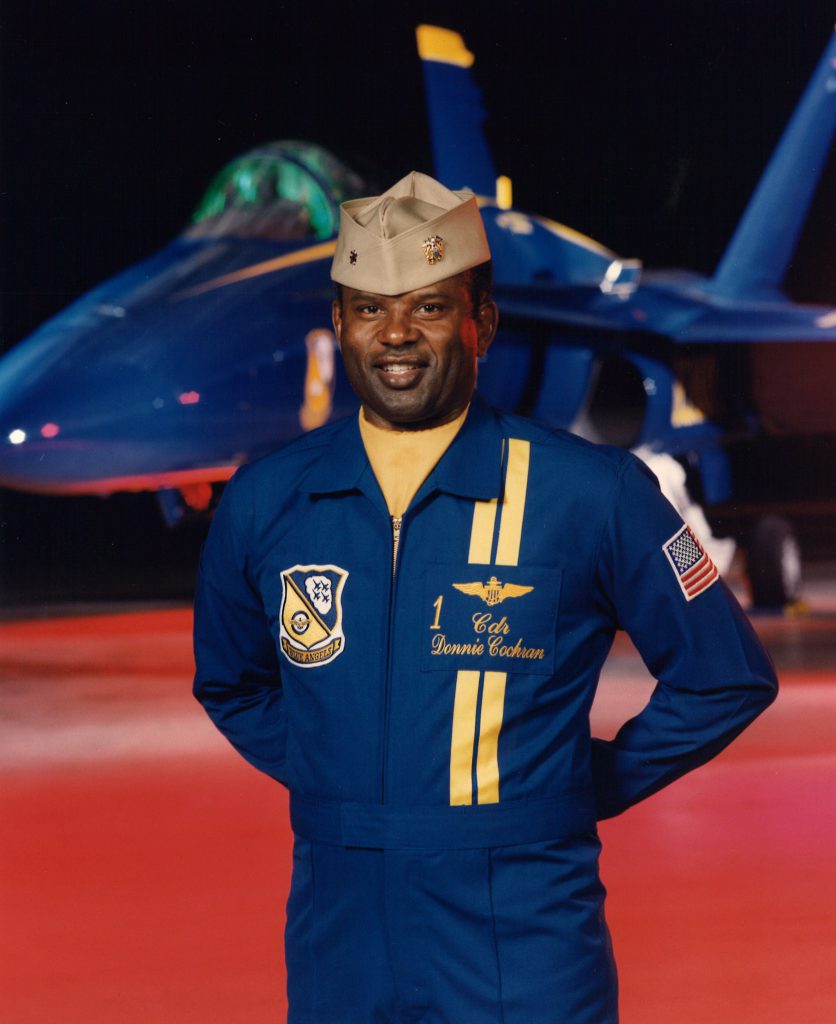 #OTD in 1994 - Cmdr. Donnie L. Cochran became the first African-American commanding officer of the Navy’s Flight Demonstration Squadron, the @BlueAngels.

After 18 months as CO, he made the difficult decision to step down.

Read his story here: usnhistory.navylive.dodlive.mil/Operations/Art…