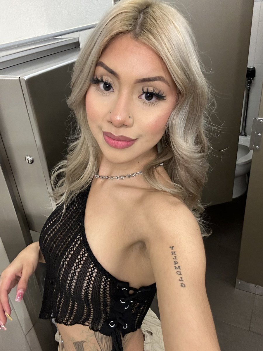 yolzyfml's tweet photo. 🤞����🤝🏻🖤🩶🤍 https://t.co/I0XW1Q5ta3