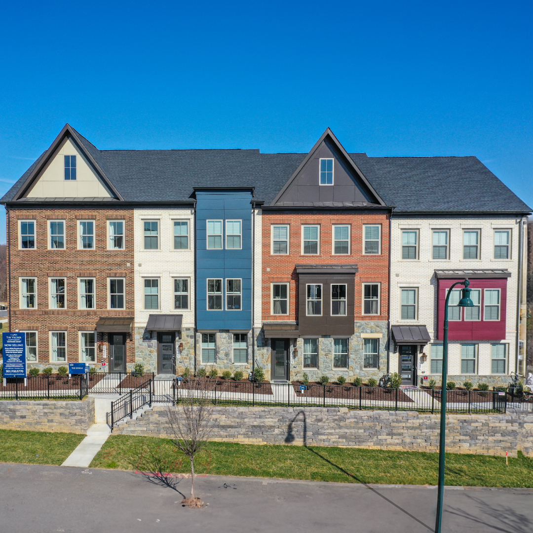 CraftmarkHomes's tweet image. Give yourself the gift of a new home close to what you love.

This floor plan, designed for those 55+, has all the conveniences: an INCLUDED elevator, 10x20 deck, &amp;amp; 1st-floor bath.

Hurry to make it yours! bit.ly/3FLTCGQ

#MoveInMonday #QuickMoveIn #DCMetroRealEstate