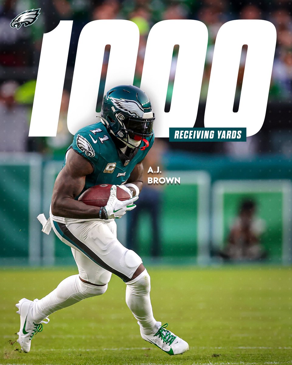The fastest player in Eagles history to surpass 1000 yards receiving 😮‍💨 <a href="/1kalwaysopen_/">AJ BROWN</a>
