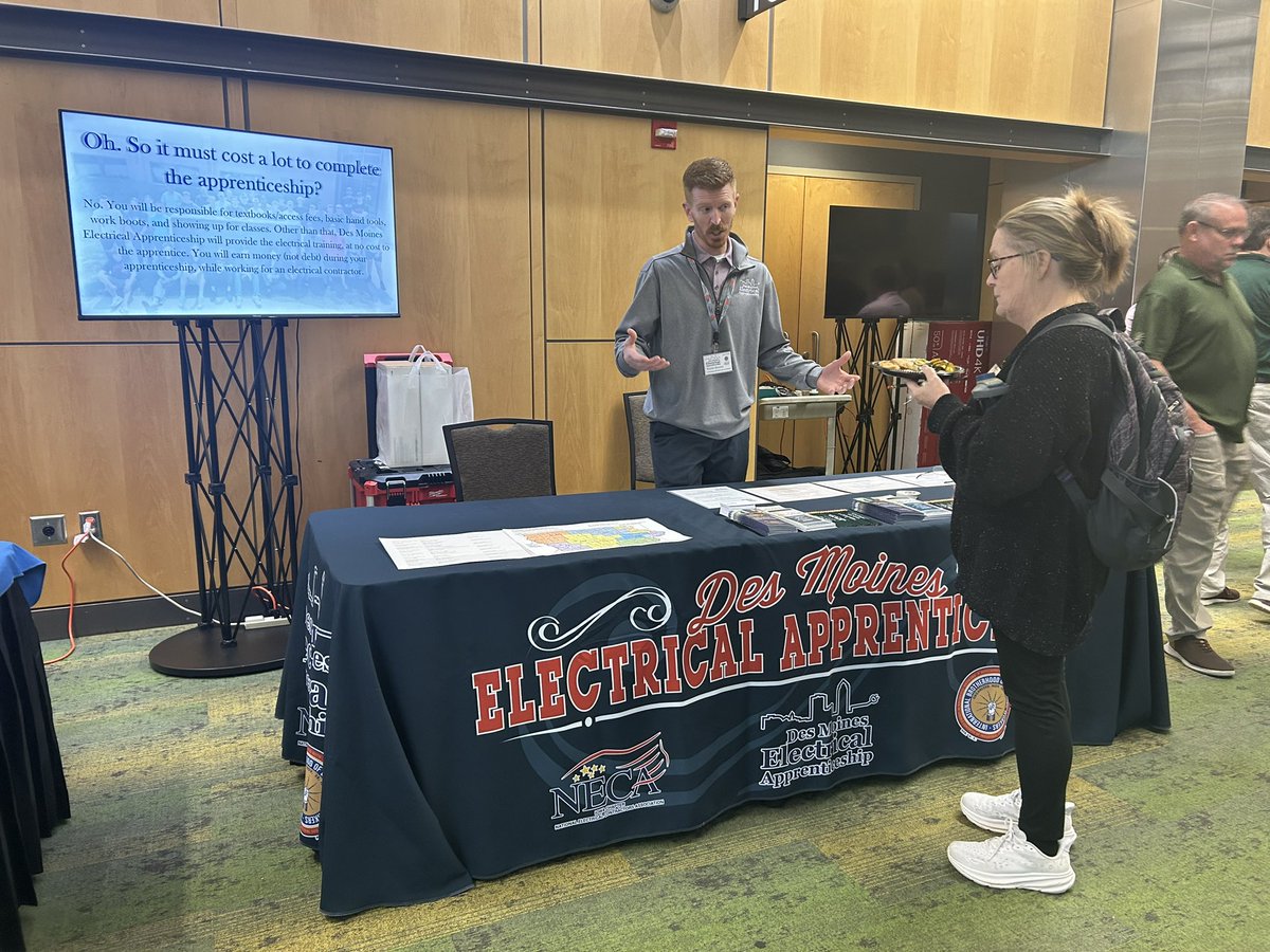 IowaTrades's tweet photo. We are talking with school counselors at the Iowa School Counselor Association conference and telling them about our #apprenticeship programs. Earn while you learn!
#iowaskilledtrades #iowaconstruction #IowaWorkforce @IowaSCAtweets https://t.co/fy7KNEzjKI