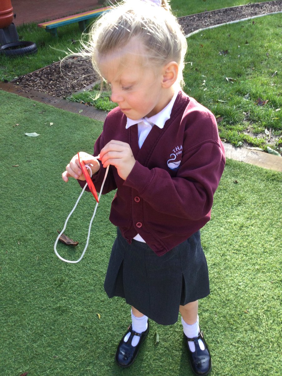 ThamesideSch's tweet photo. Today, year 1 learnt how to sew using threading shapes and by practising their running stitch. It was fun to learn a new skill! #eaglestps #hawkstps https://t.co/b5fqC5EsHi