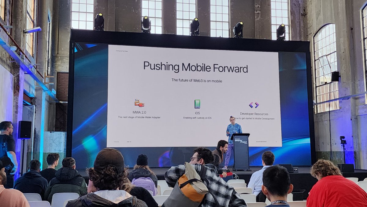 solanamobile's tweet photo. GM and happy #MintyFreshMonday 🌞

Who else caught the @Soonganoid mobile presentation at #Breakpoint2023?

The web3 mobile ecosystem has so much more to grow and we'll push it forward together💪 https://t.co/tzNf8cQmfr