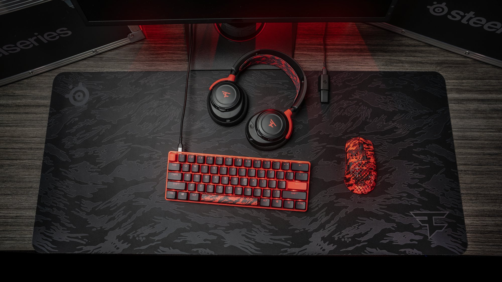【新品未使用】SteelSeries QcK FaZe Clan EDITION SteelSeries “FaZe Up” with multi-year partnership and new