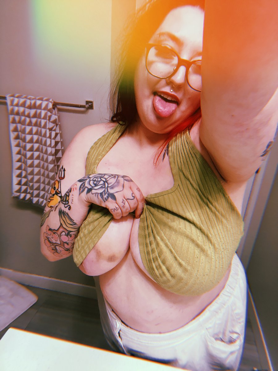 Dollyluxxx's tweet photo. Don't miss out on my limited-time 40% off my Only Fans for 3 days ONLY! Special gift when you subscribe today. You deserve to be spoiled with my thick body.
https://t.co/ACqgecY6cI
#bbw #onlyfans #spicycontentcreator #bbwfat #onlyfansgirl #discountof #tattoo #spicycreator https://t.co/nMzkwH117I