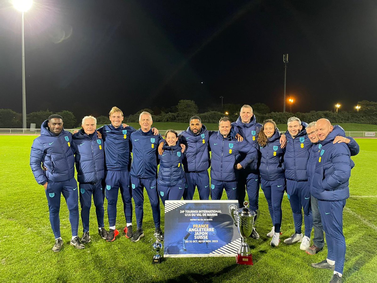 Neil Ryan tweet media