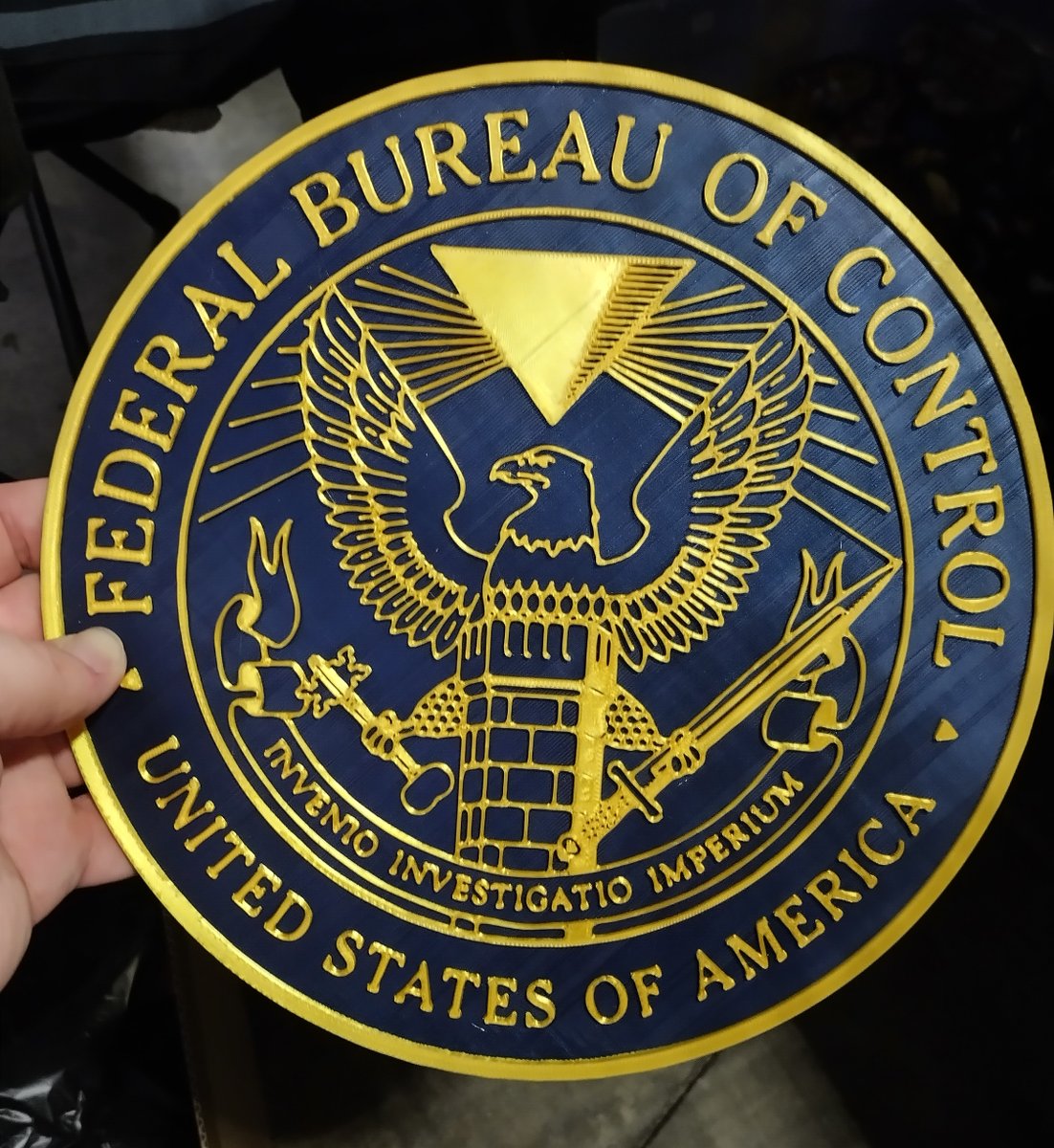 CorneliusPixelC's tweet photo. Got this insanely cool 3D print of Control's FBC logo from a super nice pair of vendors across from us, https://t.co/O6vSEUqU0r and https://t.co/o1Em1ri9wh!
The main office is now safe from most paranatural threats and altered world events. https://t.co/UMA3nlMxnb