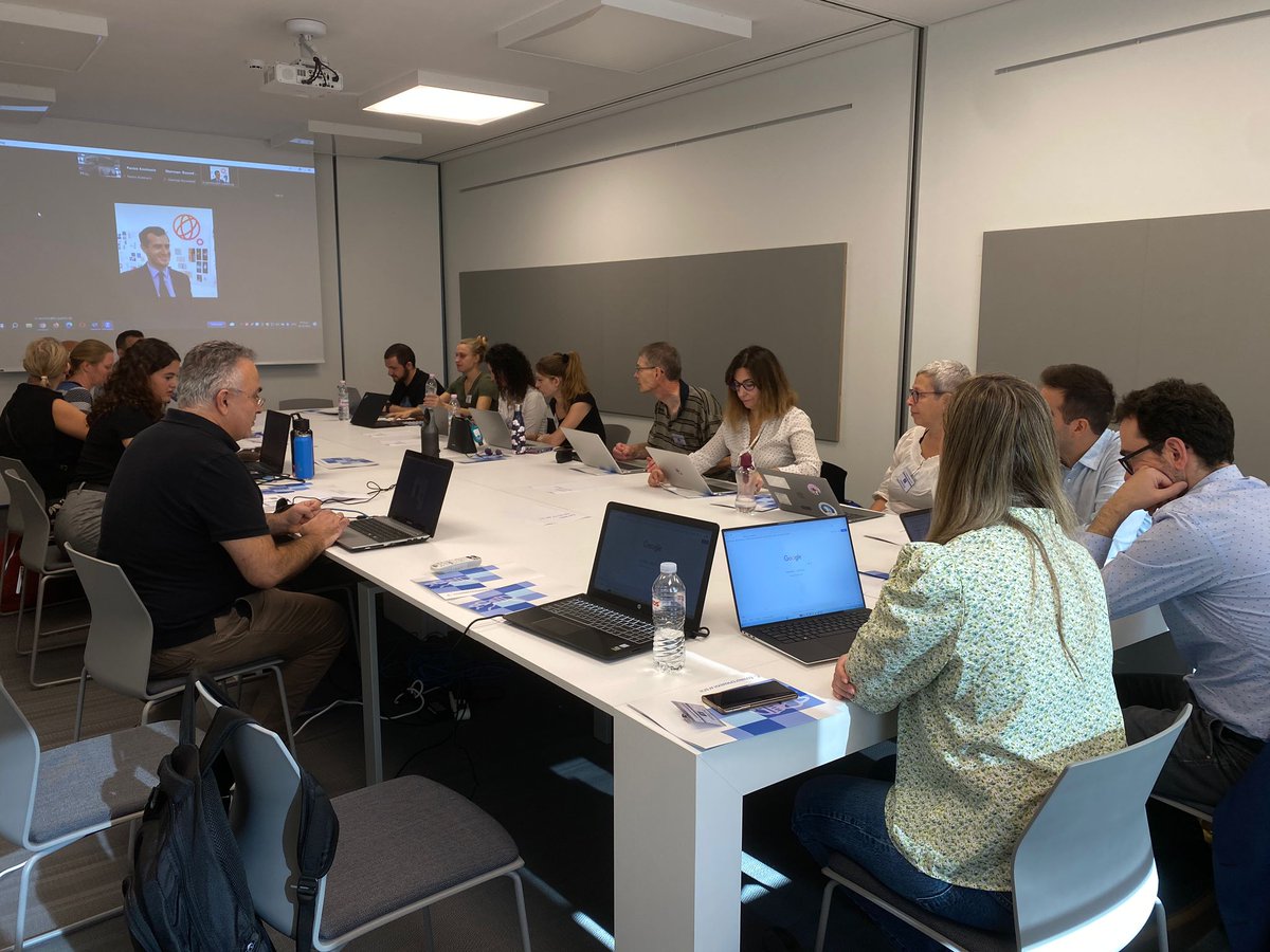 surroundedbysci's tweet photo. ✨ Exciting times at the Transnational Project Meeting of Surrounded by Science!📚🔬 Together, we're breaking boundaries and shaping the future of learning! 🌟🔍 #SurroundedByScience @lisboncouncil @UTwente @NTNUnorway @cittascienza @nuclio_pt @EuroPhysSoc @WeizmannScience #EA https://t.co/YgwIbXzxDO